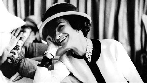 comment sceque coco chanel est devenue creatrice|Coco Chanel : Les secrets de ses 10 créations culte .